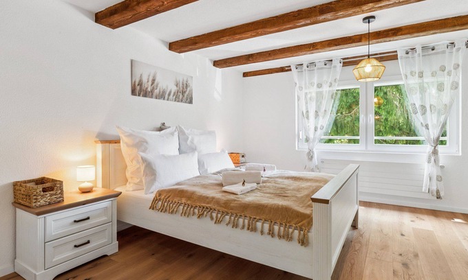 Luchsingen Apartamento | Holiday apartment Diesbach GL for 1 - 6 persons with 2 bedrooms - Holiday apartment in one or multi-