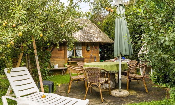 Hinterzarten Apartamento | Holiday Apartment 'Loft' with Mountain View, Shared Garden, Balcony & Wi-Fi