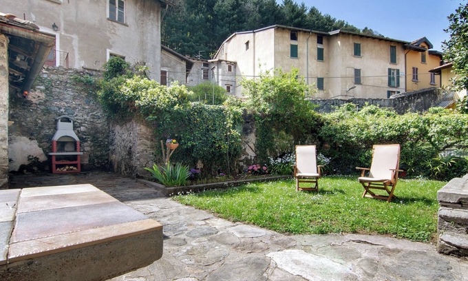 Dongo Apartamento | Apartamento vacacional "Dongo Garden" con jardín privado y Wi-Fi