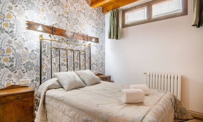 Les Iglesies Apartamento | Apartamento vacacional "Casa Batlle Boix" con vistas a la montaña y Wi-Fi