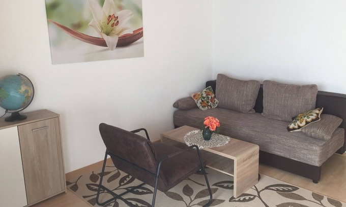 Pforzheim Apartamento | Apartamento vacacional "Eva Maria" con balcón y Wi-Fi