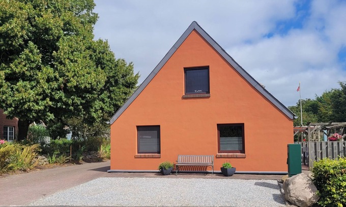 Oesterwurth Casa | Apartamento vacacional 'Ferienhaus Op'n Doerp' con terraza privada, jardín privado y Wi-Fi