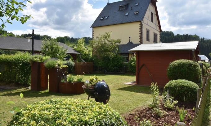 Dhronecken Apartamento | Apartamento de vacaciones "Falkennest" - viviendo en una estructura de techo catalogada