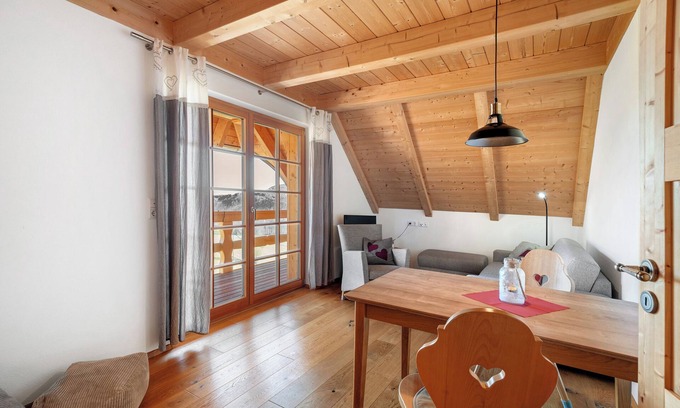 Raitenbuch Apartamento | Apartamento 'Ferienwohnung Glasbläser' con jardín compartido, balcón y Wi-Fi
