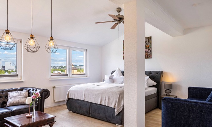 Bettenhausen Apartamento | Apartamento 'Grimms Suite' con balcón, Wi-Fi y aire acondicionado