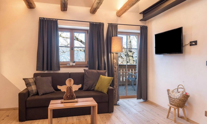 Lajen Apartamento | Apartamento vacacional "Hatzeshof-Heustadel" con vistas a la montaña, Wi-Fi, balcón y jardín