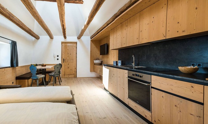 Lajen Apartamento | Apartamento vacacional Hatzeshof-Alpenglück con Vistas a la montaña, Wi-Fi, Balcón y Jardín