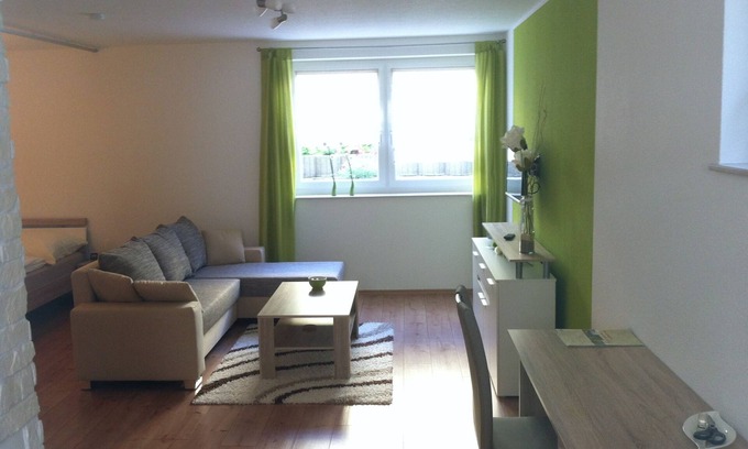 Dettingen an der Erms Apartamento | Holiday Apartment Heike