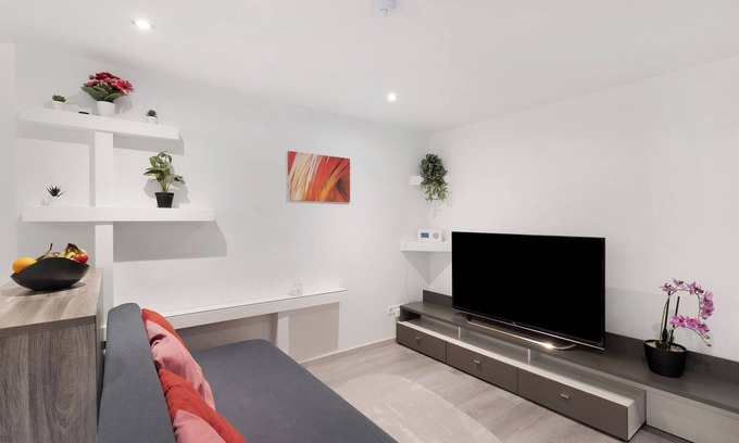 Otigheim Apartamento | Apartamento vacacional 'Hochwertige Ferienwohnung Ötigheim' con jardín comunitario, wifi y aire acondicionado