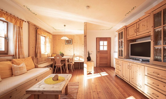 Campo Tures Apartamento | Apartamento vacacional "Himmelschlüssel" con vistas a la montaña, 2 terrazas privadas y Wi-Fi