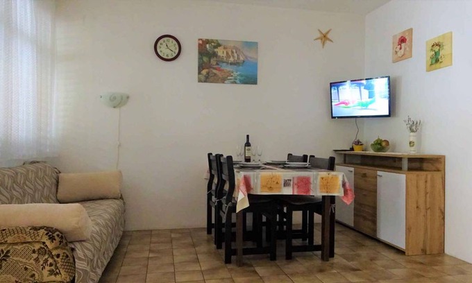 Ribarica Apartamento | Holiday apartment with air conditioning