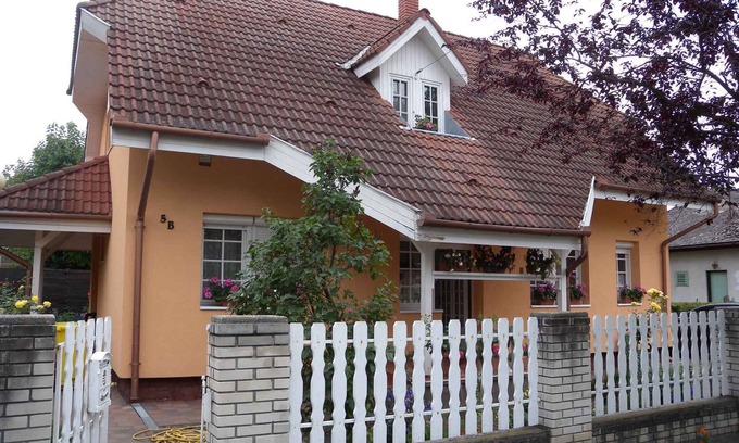 Balatonboglar Apartamento | Apartamento vacacional sólo 150 m de la playa