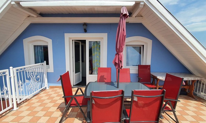 Balatonfured Apartamento | Apartamento vacacional con aire acondicionado internet y vista