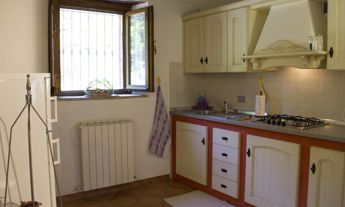 Teverina di Cortona Apartamento | Holiday Apartment Il Piccolo Noce - Lavender Apartment