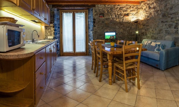 Zorzino Otro | Apartamento de vacaciones Riva di Solto para 1 - 6 personas con 2 dormitorios - Castillo