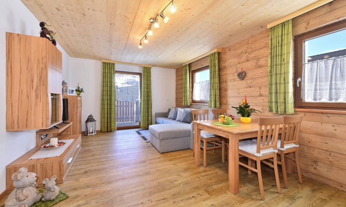 Racines Apartamento | Apartamento "Joselehof Edelweiss" con vistas a la montaña, Wi-Fi y jardín