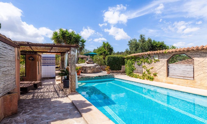 Son Macia Villa | Apartamento "Junior Suite Adults Only Mallorca" con vistas a la montaña, piscina compartida y Wi-Fi