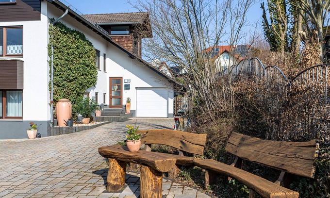 Kirchheim Apartamento | Apartamento vacacional "Kirchheim" con terraza privada, jardín privado y wifi