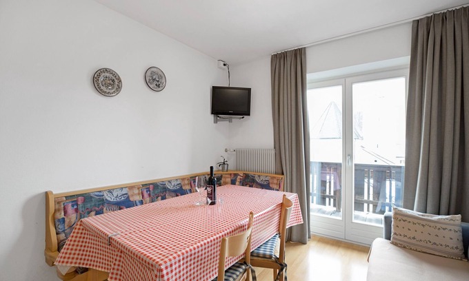 Valdaora di Sopra Apartamento | Apartamento de vacaciones "Kruma - Bankl 1" con vistas a la montaña, Wi-Fi y balcón