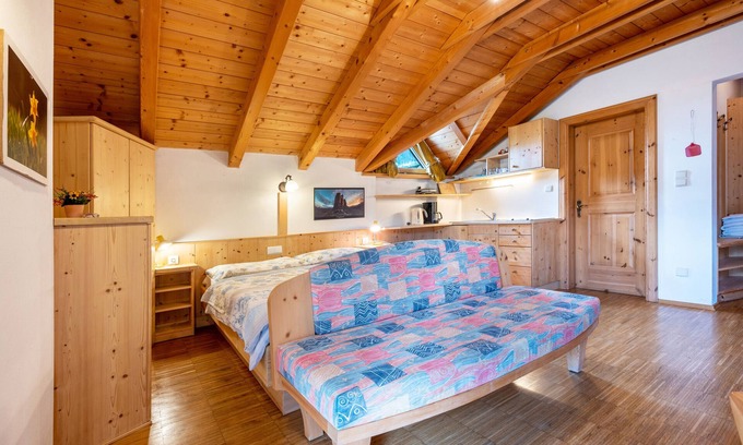 Vandoies Apartamento | Apartamento vacacional "Lindenhof Apt 3" con balcón y Wi-Fi