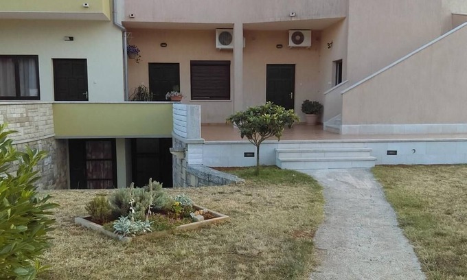 Muntic Apartamento | Apartamento de vacaciones Ližnjan para 1 - 4 personas con 1 dormitorio - Apartamento