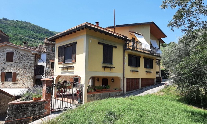 Marliana Apartamento | Apartamento de vacaciones Marliana para 1 - 6 personas con 4 dormitorios - Casa pareada