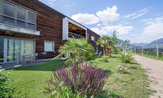 Cermes Apartamento | Apartamento vacacional "Matthäus" con vistas a la montaña, Wi-Fi, jardín y terraza