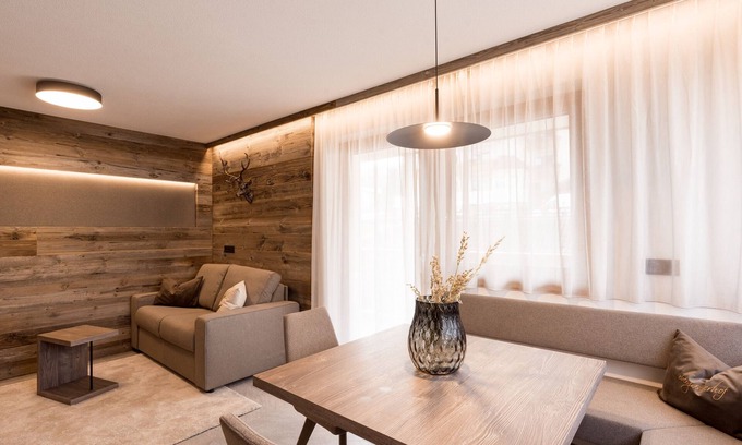 Santo Stefano Apartamento | Apartamento vacacional 'Obergasserhof Hüttengaudi' con vistas a la montaña, jardín y Wi-Fi