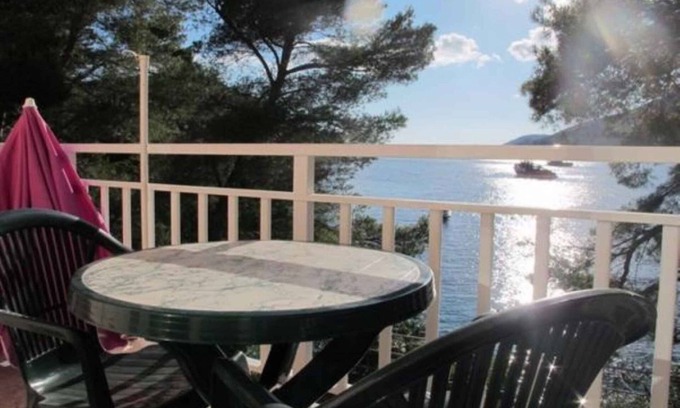 Brna Apartamento | Apartamento vacacional sólo 20 m de la playa