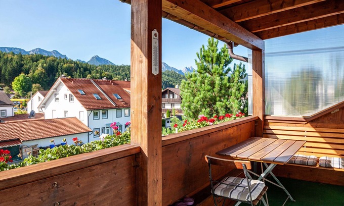 Fuessen Apartamento | Apartamento vacacional "Paulas Koenigscard" con vistas a la montaña, balcón y Wi-Fi