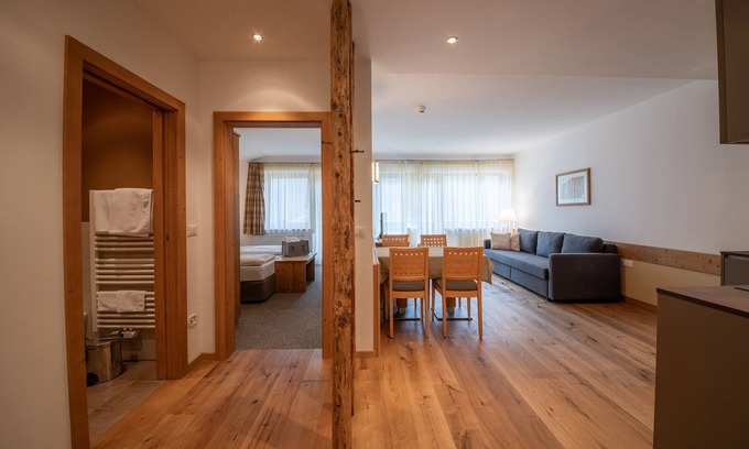Santa Valburga Apartamento | Apartamento vacacional 'Pöder Flimkanzel' con vistas a la montaña, balcón, jardín compartido y Wi-Fi