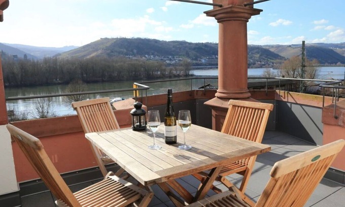 Mainz-Bingen Apartamento | Holiday apartment Rheinblick