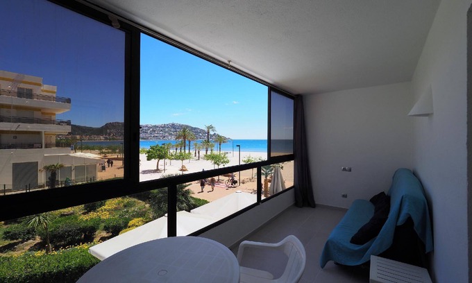 Santa Margarida Apartamento | Holiday apartment Roses for 1 - 4 persons with 1 bedroom - Holiday apartment