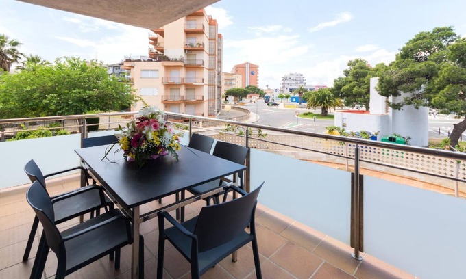 Santa Margarida Apartamento | Holiday apartment Roses for 1 - 6 persons with 2 bedrooms - Holiday apartment