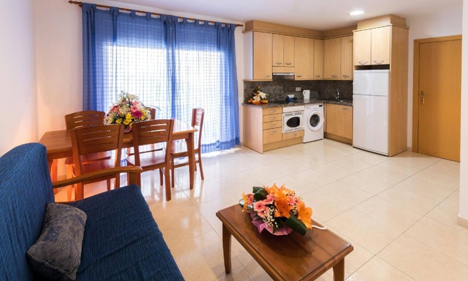 Santa Margarida Apartamento | Holiday apartment Roses for 1 - 6 persons with 2 bedrooms - Holiday apartment