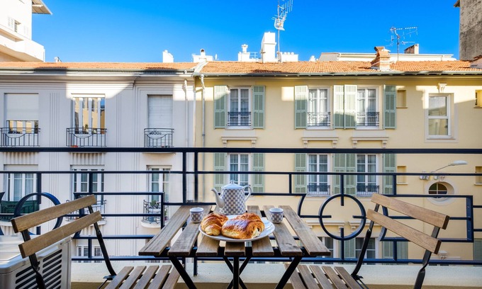 Gambetta Apartamento | Apartamento vacacional "Vistas al mar" cerca de la playa con balcón y Wi-Fi