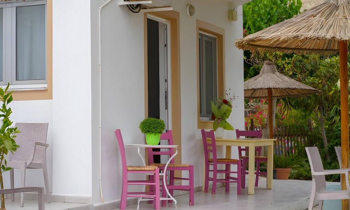 Mirtos Apartamento | Apartamento vacacional "Standard" con vistas al mar, 2 terrazas compartidas y Wi-Fi