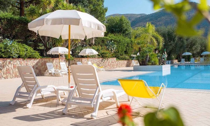 Palinuro Apartamento | Apartamento vacacional en medio de la naturaleza mediterránea con barbacoa
