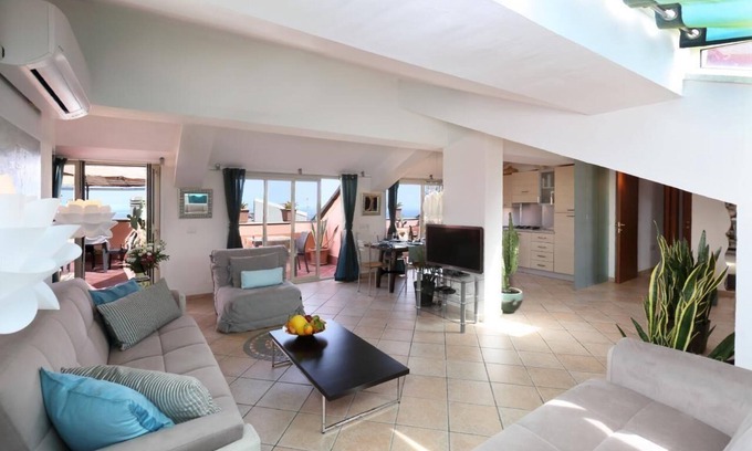 Taormina Apartamento | Apartamento de vacaciones Taormina para 1 - 7 personas con 4 dormitorios - Apartamento