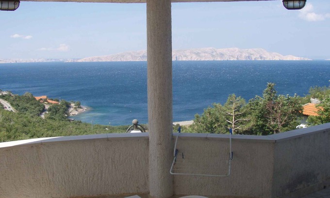 Sveti Juraj Apartamento | Apartamento vacacional con vista al mar