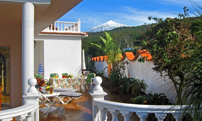 El Tanque Apartamento | Holiday apartment with furnished terrace and barbecue facilities