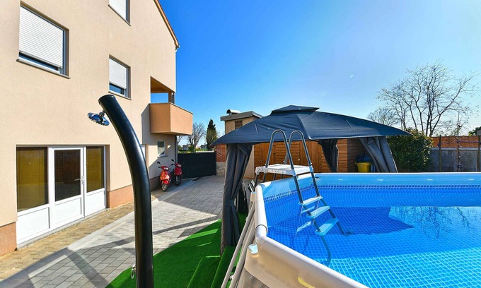 Vodnjan Apartamento | Holiday apartment with air conditioning and finished pool