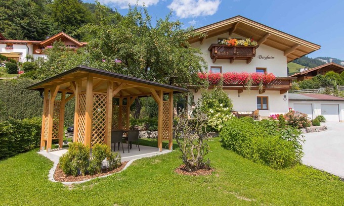 Walchsee Apartamento | Apartamento vacacional con jardín, cama elástica y unas vistas preciosas