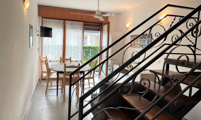 Bibione Lido dei Pini Apartamento | Apartamento vacacional con jardín en una zona tranquila