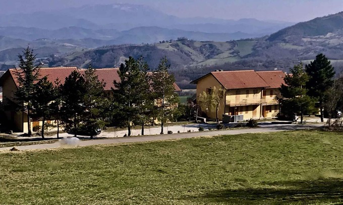 Carpegna Apartamento | Apartamento vacacional con vista sobre las montañas