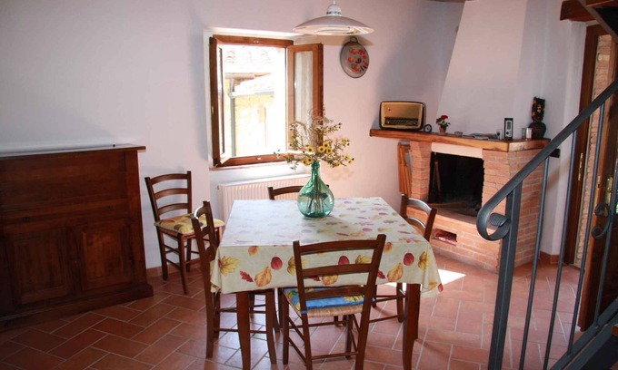 Montieri Apartamento | Apartamento vacacional con una amplia terraza