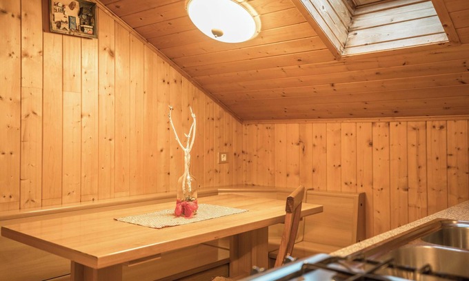 Giogo Piccolo Apartamento | Vacaciones en Farmyard Rosshof - Apartamento Ático Mansardato con Wi-Fi y balcón