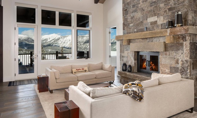 Spanish Peaks Casa | Summer Season Availability! Ultra Luxe Townhome in Spanish Peaks. Amazing Views!