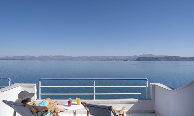 Kiveri Apartamento | Apartamento de playa de vacaciones, balcón con vistas al mar, cerca de Nafplio, Micenas, Epidauro