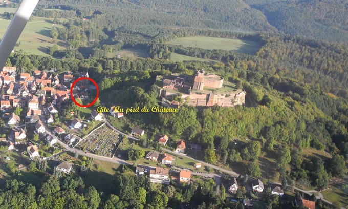 Lichtenberg Casa | casas de vacaciones, al pie del castillo de Lichtenberg Castillo del siglo XIII.